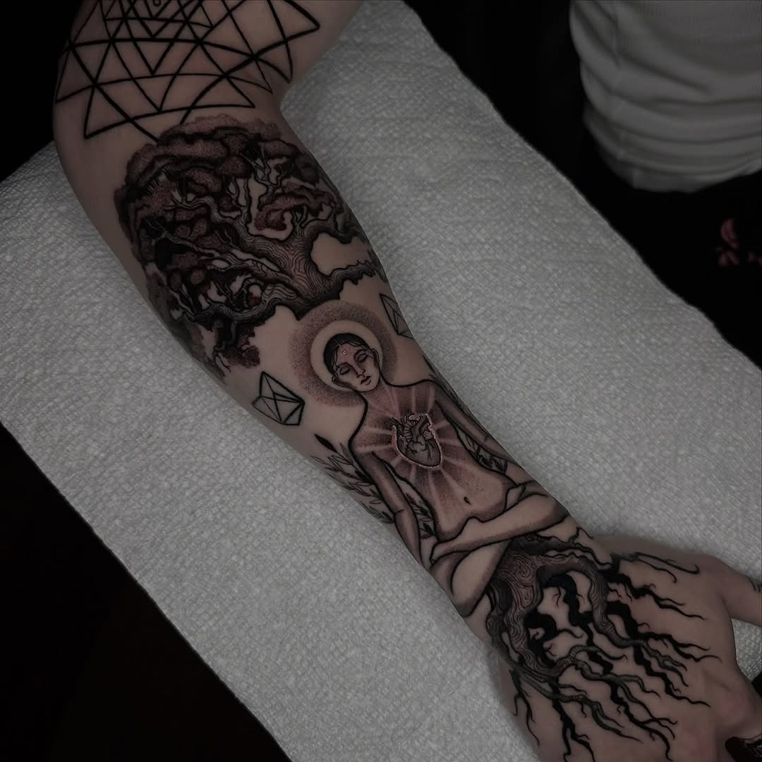 Tattoo by @alexx.arte โ illustrative, black_and_grey
