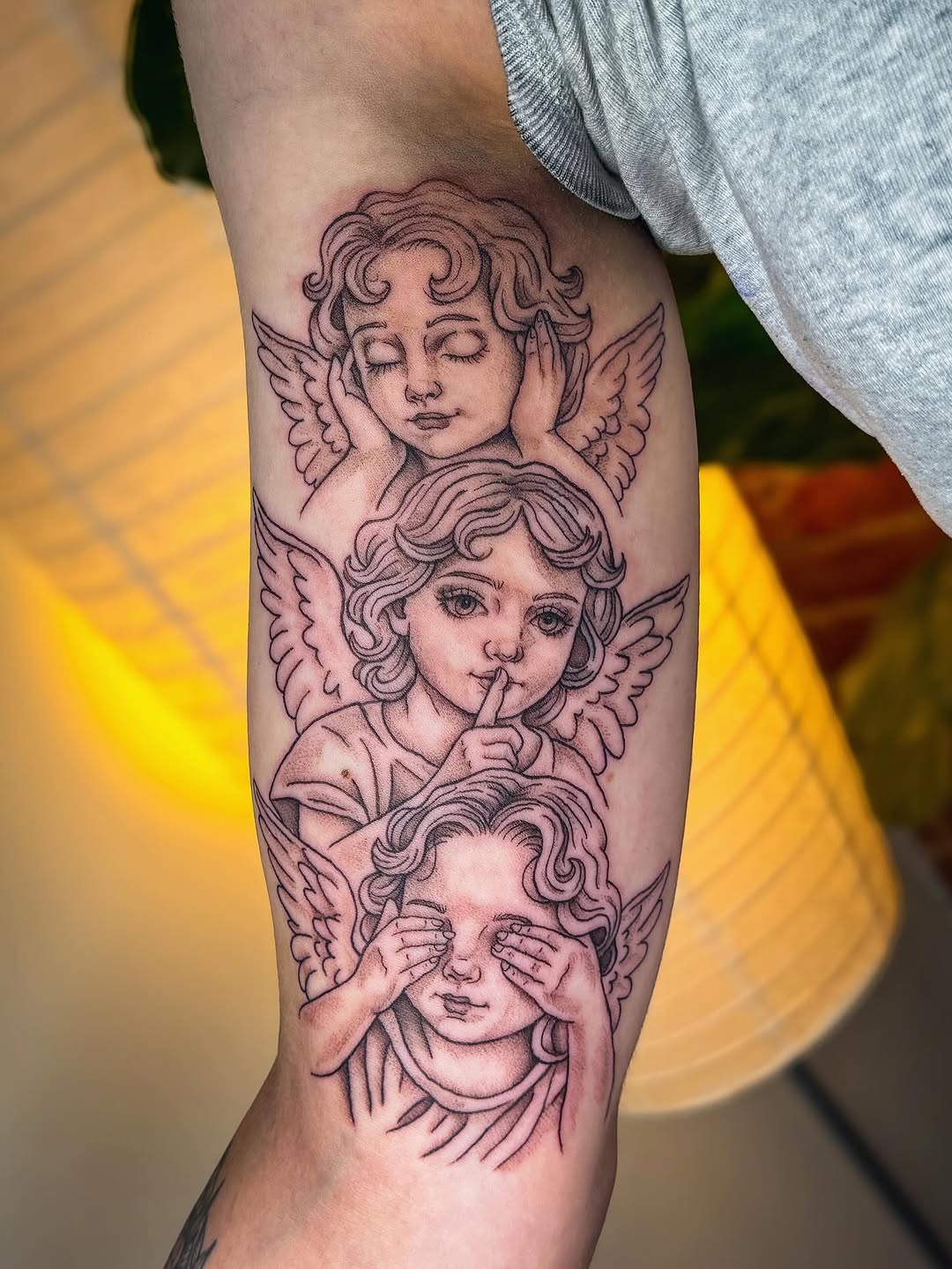 Tattoo by @ashleyyplatt.tattoos — black_and_grey