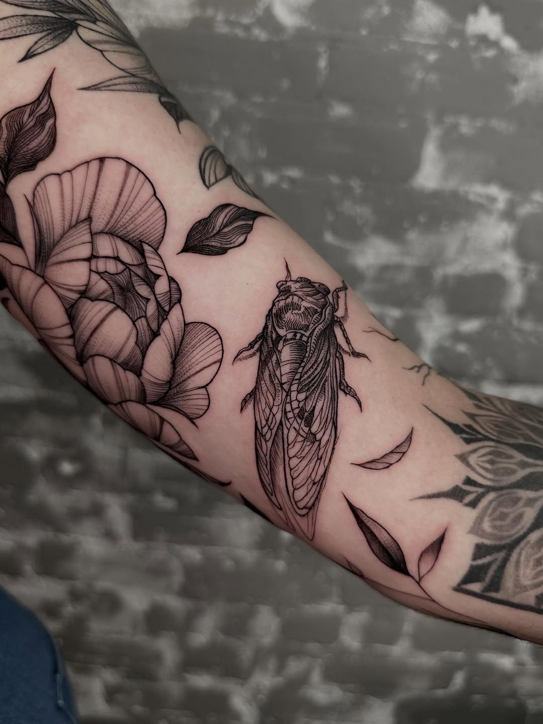 Tattoo by @dayana_tattooartist — fine_line, black_and_grey