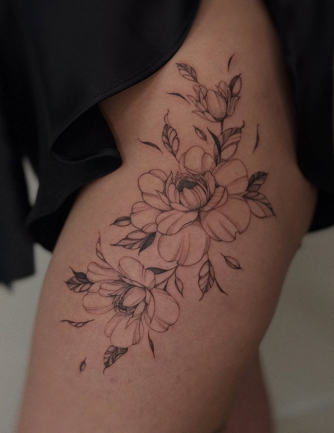 Tattoo by @olha.tattoo โ fine_line, black_and_grey