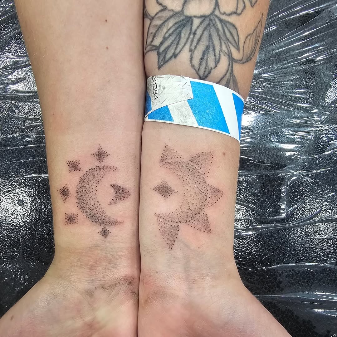 Tattoo by @phatboi915 โ dotwork, minimalist