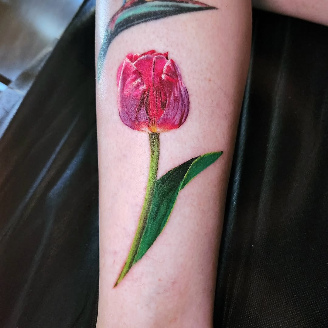 Tattoo by @bongobodyart — realism, fine_line