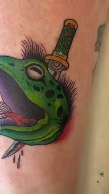 Tattoo by @ef86_vs1 — american_traditional