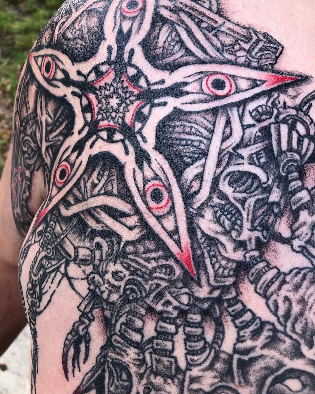 Tattoo by @_zaddy_taddy_ โ blackwork