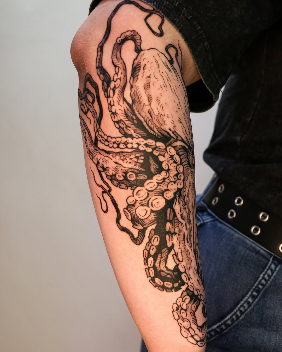 Tattoo by @baldpeaches — black_and_grey, illustrative