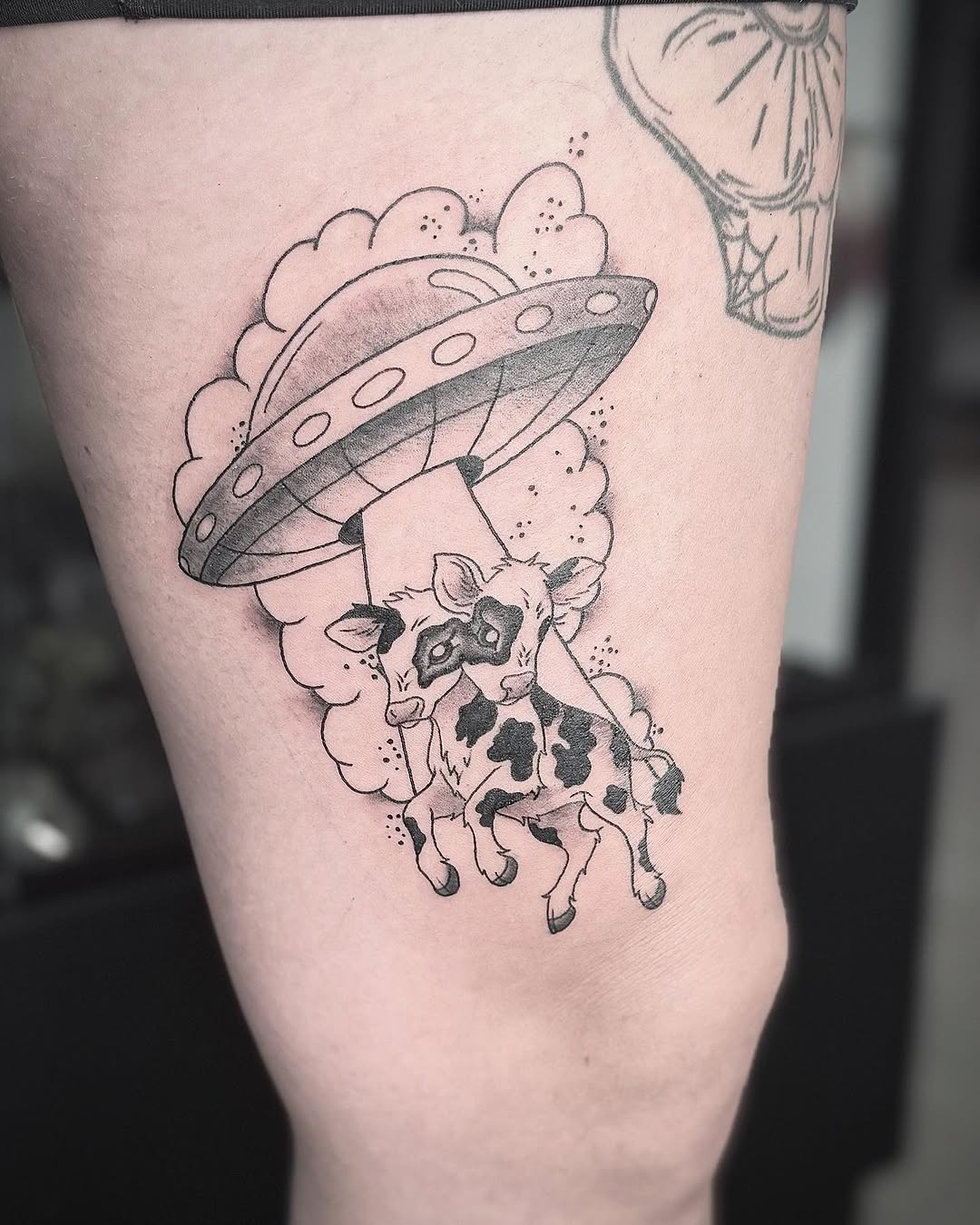 Tattoo by @astrearomerotattoos β new_school