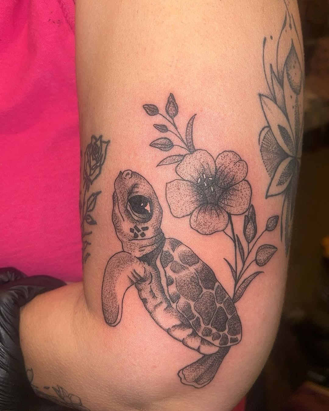 Tattoo by @f.b.y_ink β illustrative, dotwork