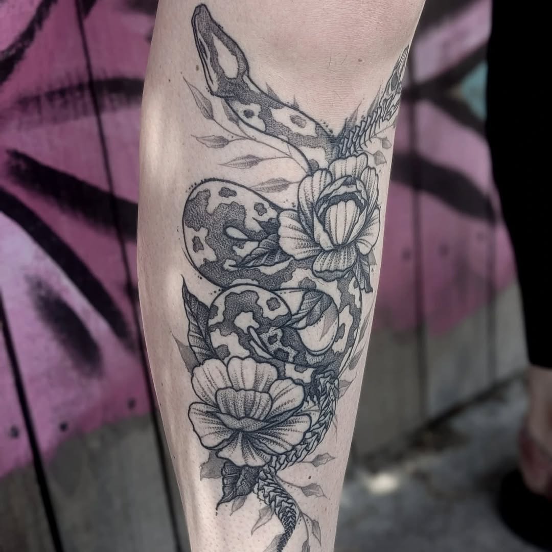 Tattoo by @ghpthree — dotwork