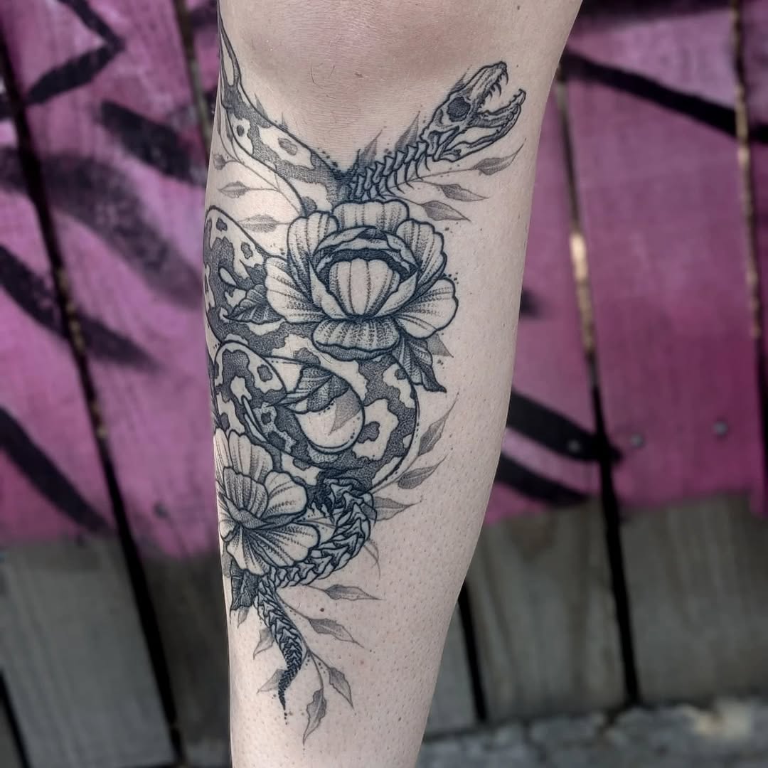 Tattoo by @ghpthree — dotwork