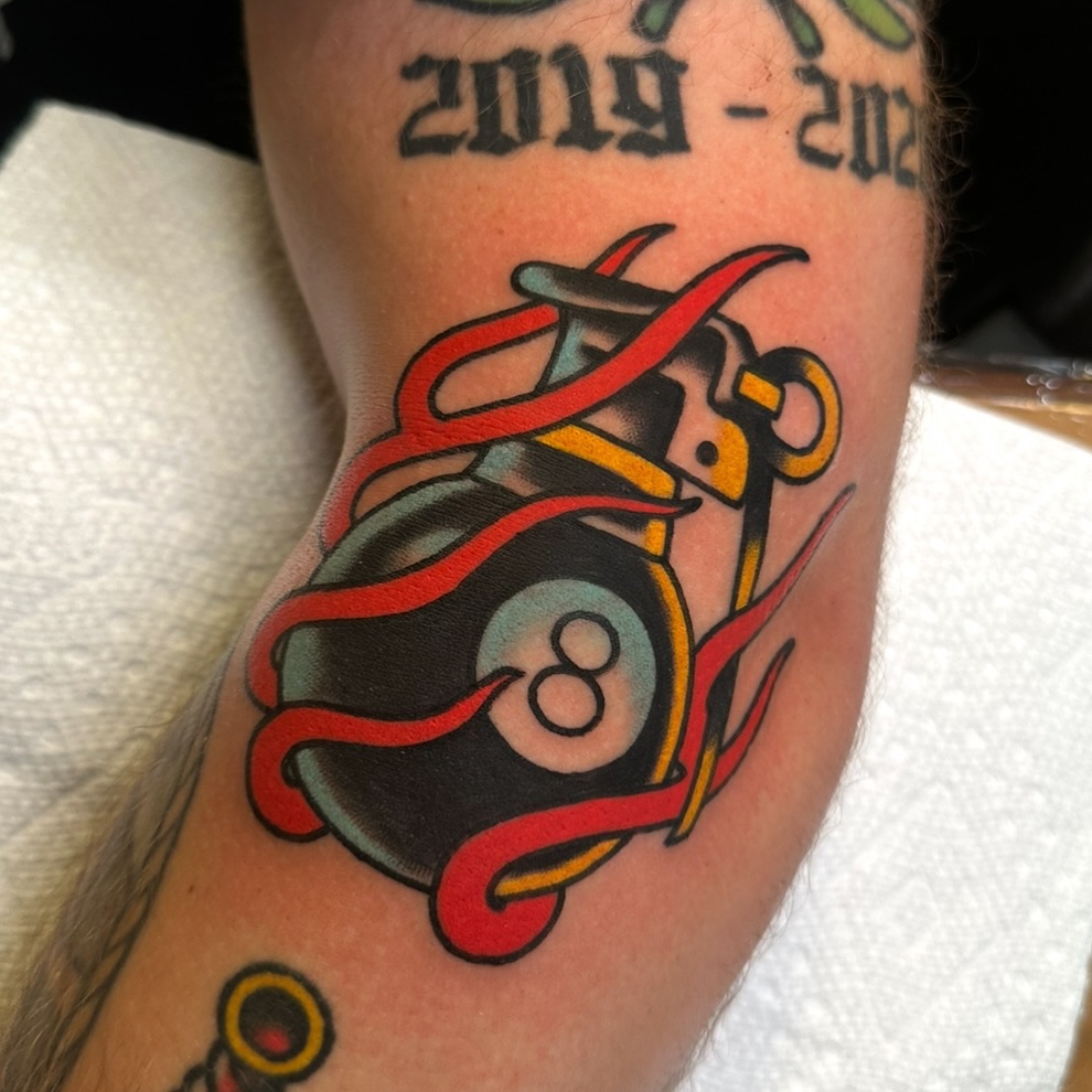 Tattoo by @schyleramestattoo β american_traditional, illustrative