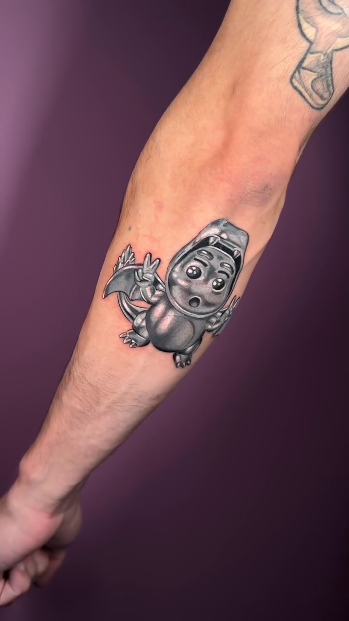 Tattoo by @melanytattoos — black_and_grey
