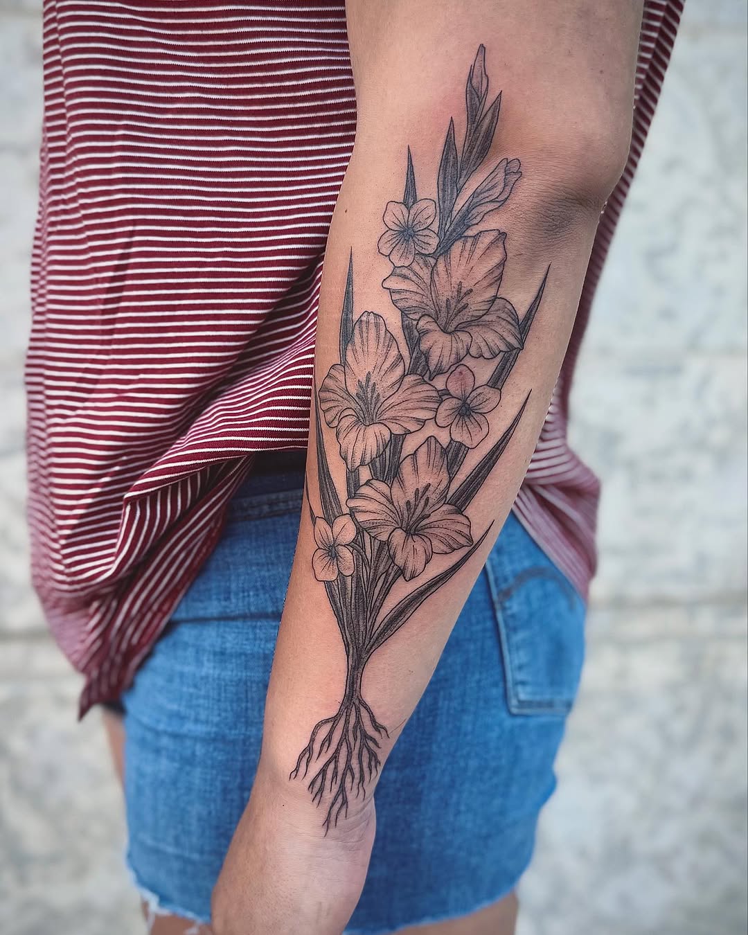 Tattoo by @astrearomerotattoos β fine_line, black_and_grey