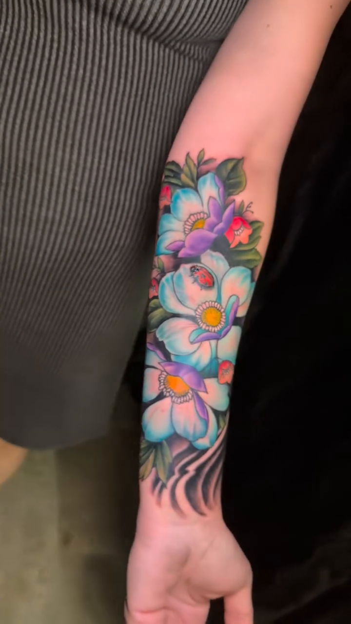 Tattoo by @lewylew_tattoo — neo_traditional, japanese_irezumi