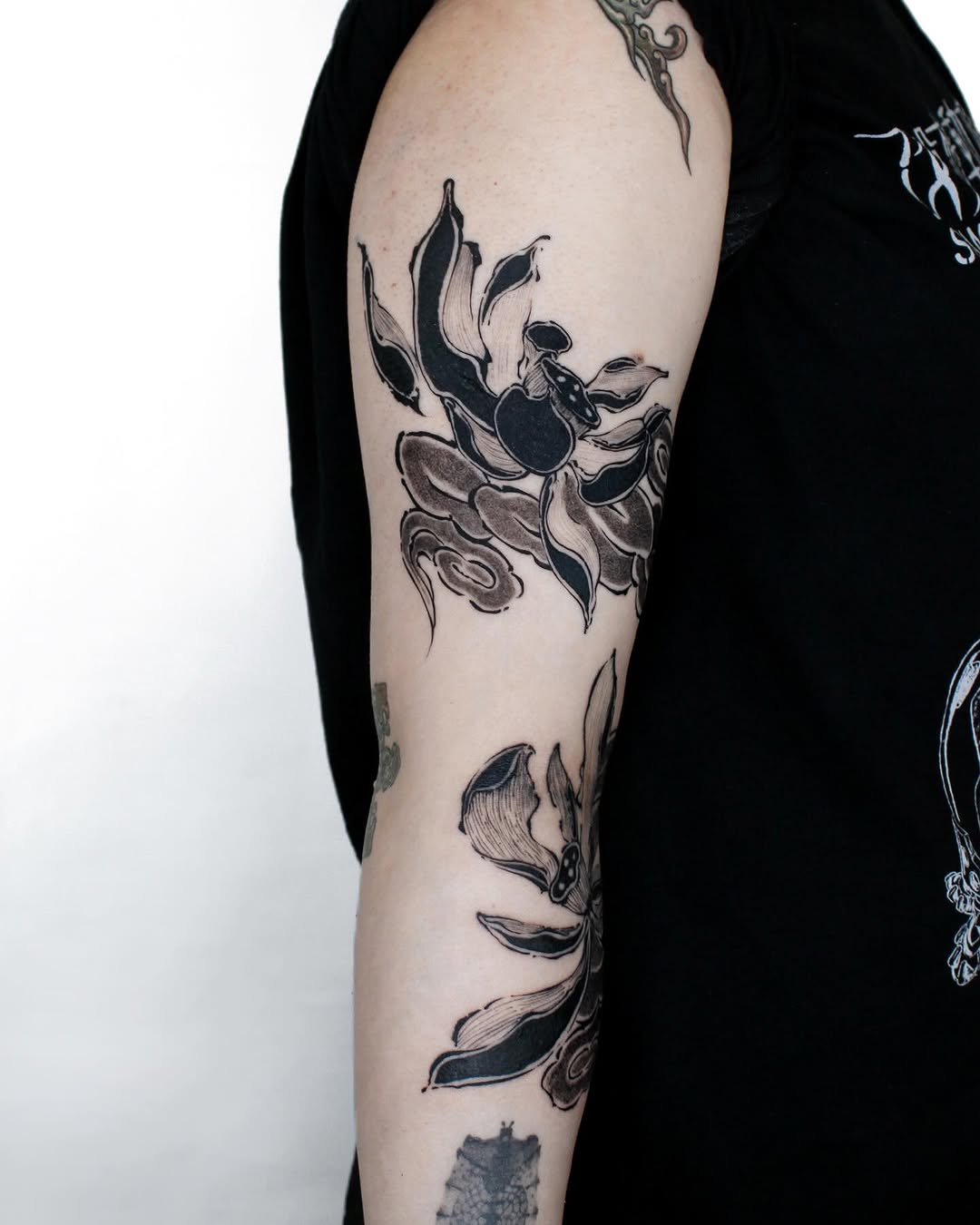 Tattoo by @tatpiaooo — blackwork, illustrative