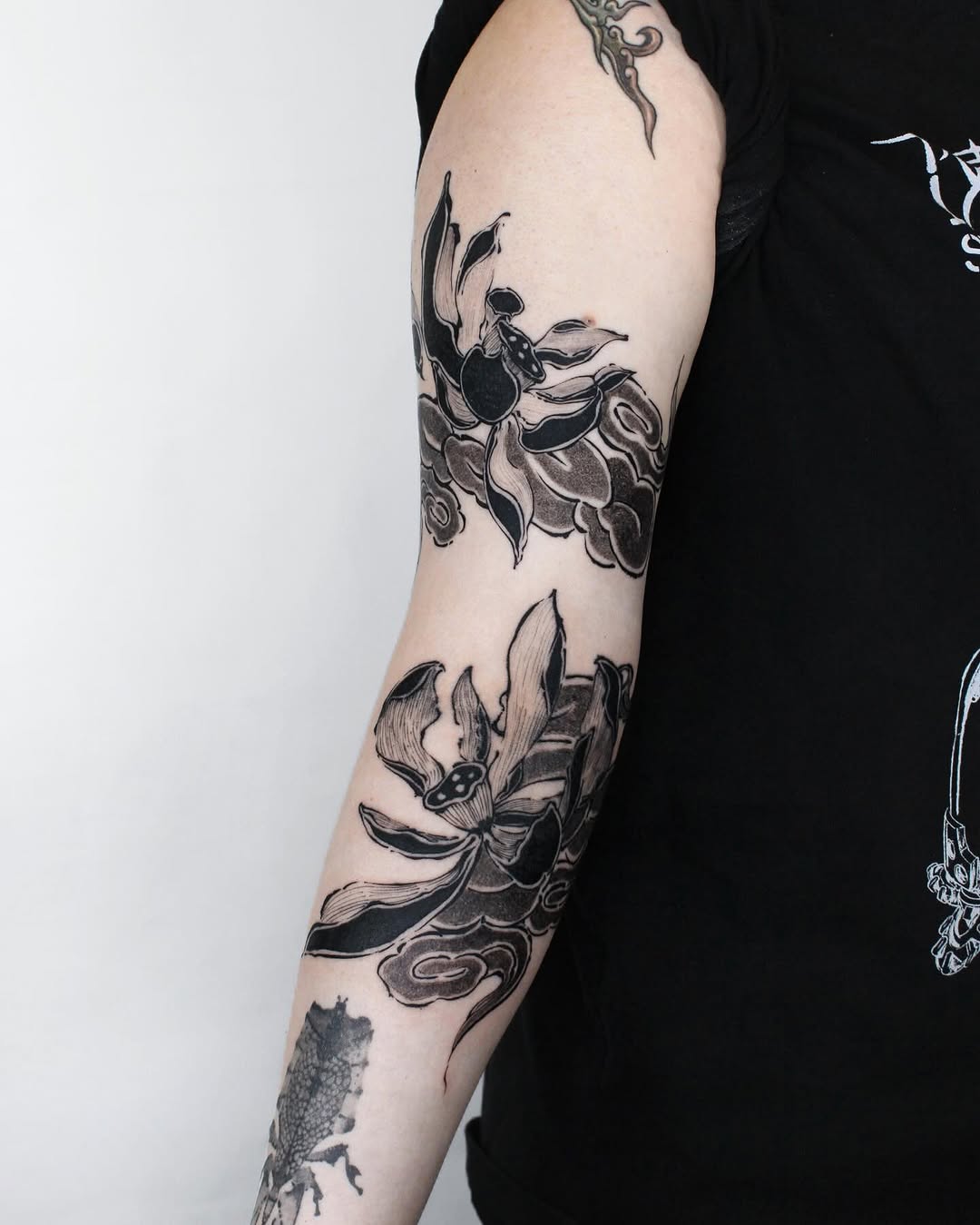 Tattoo by @tatpiaooo — blackwork, illustrative