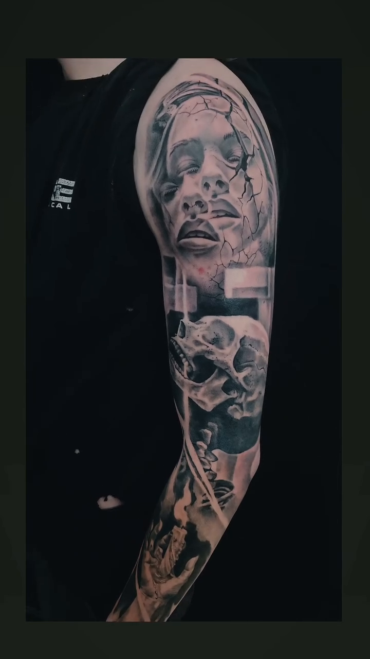 Tattoo by @samanthamcquillanart โ dark_realism, black_and_grey
