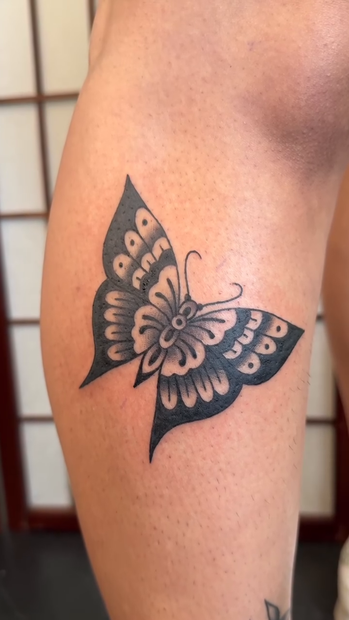 Tattoo by @chrisoleafy — japanese_irezumi, black_and_grey