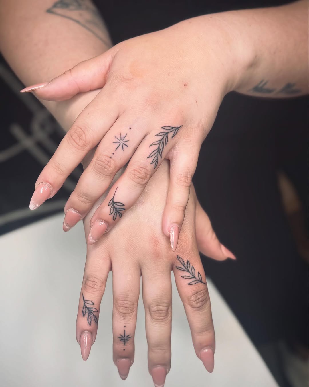 Tattoo by @astrearomerotattoos β fine_line, minimalist