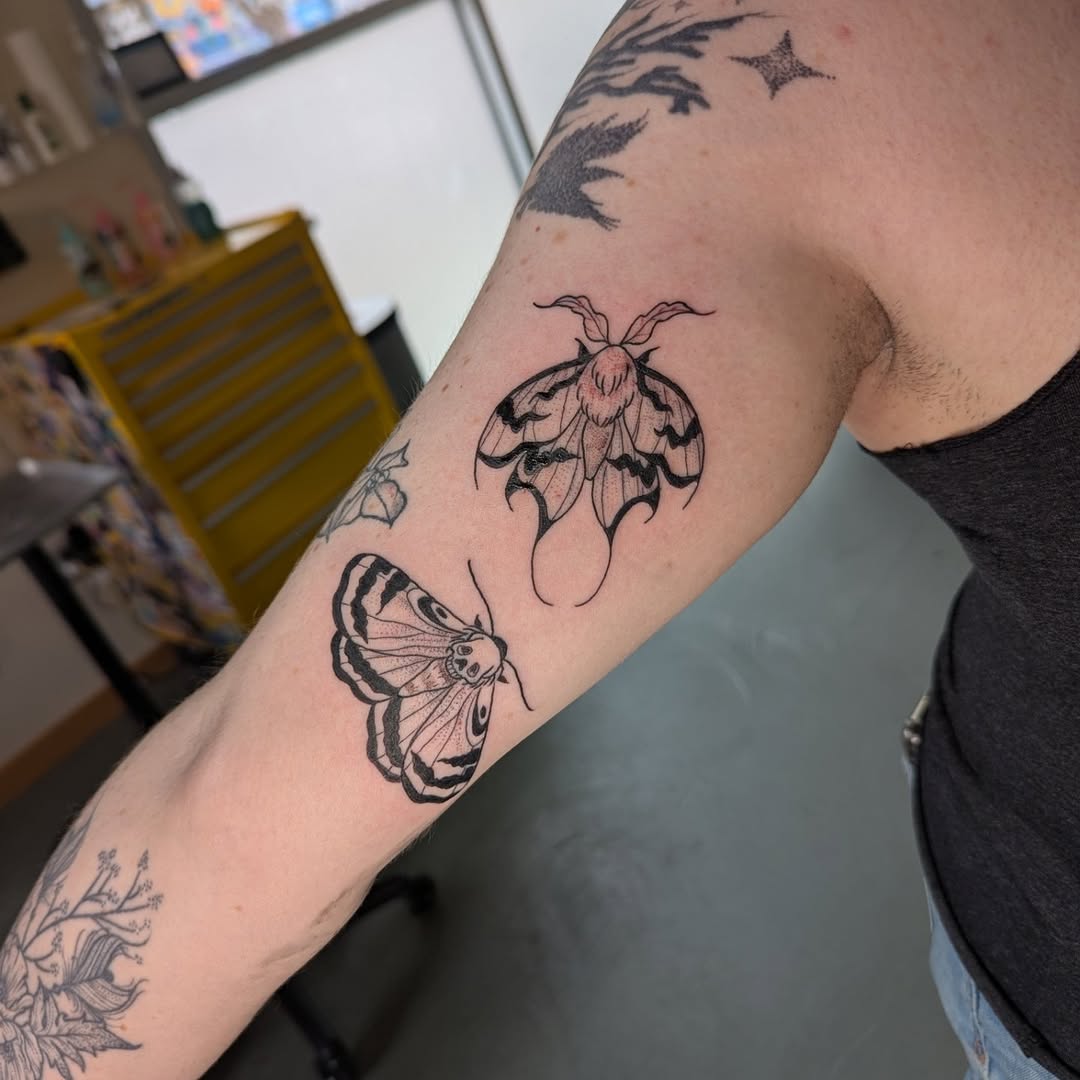 Tattoo by @bellab.tattoo — fine_line, black_and_grey