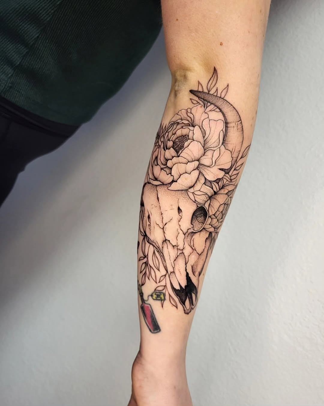 Tattoo by @gorjess__ink — realism, dotwork
