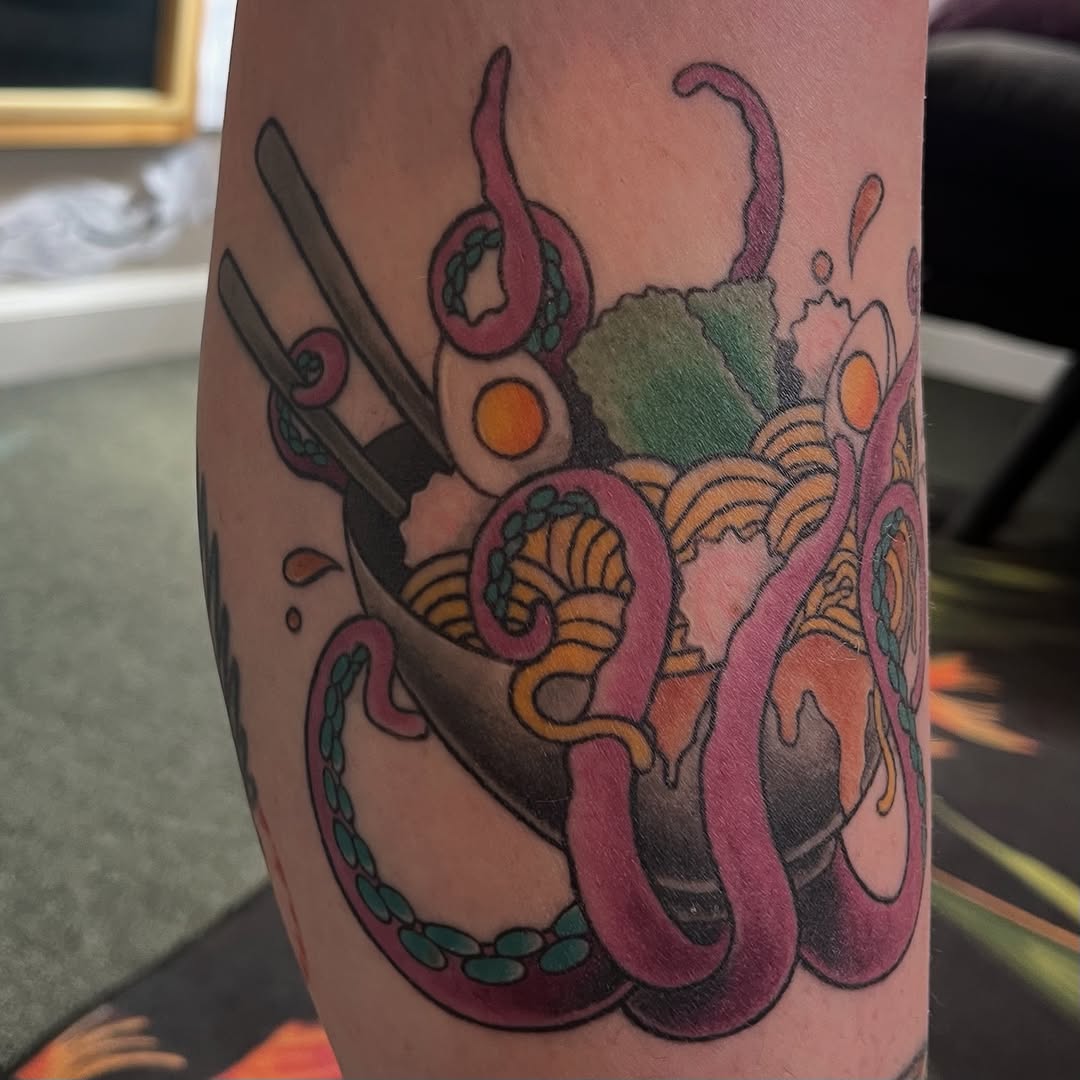 Tattoo by @brokenkrystals β illustrative, new_school