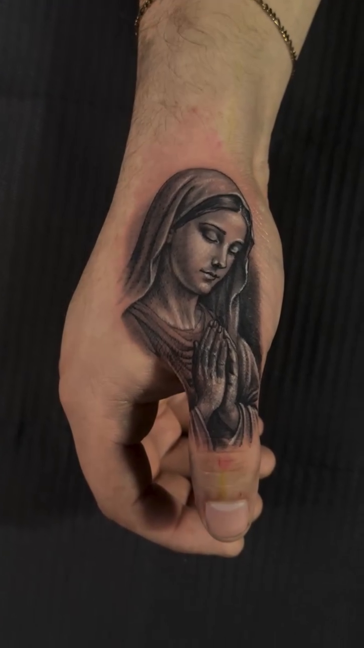 Tattoo by @tattsbybruno — realism, black_and_grey