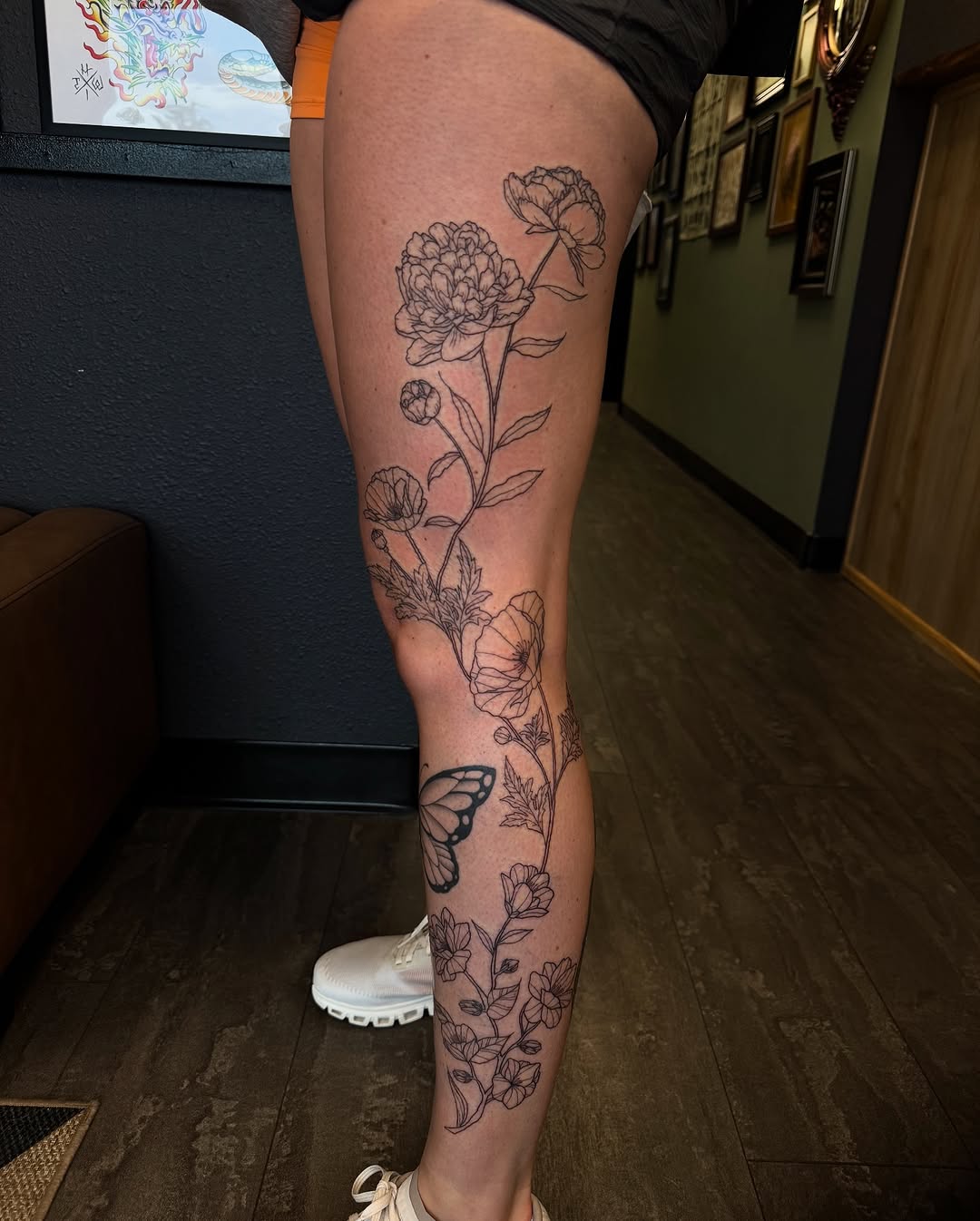 Tattoo by @caitlinjanicek โ fine_line, illustrative