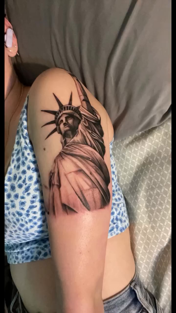 Tattoo by @b__e_a_n__s — black_and_grey, realism