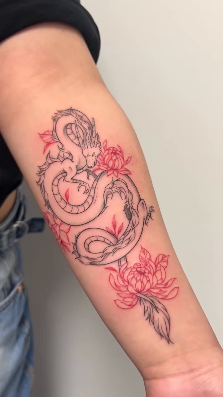 Tattoo by @bycristaliana — japanese_irezumi, fine_line