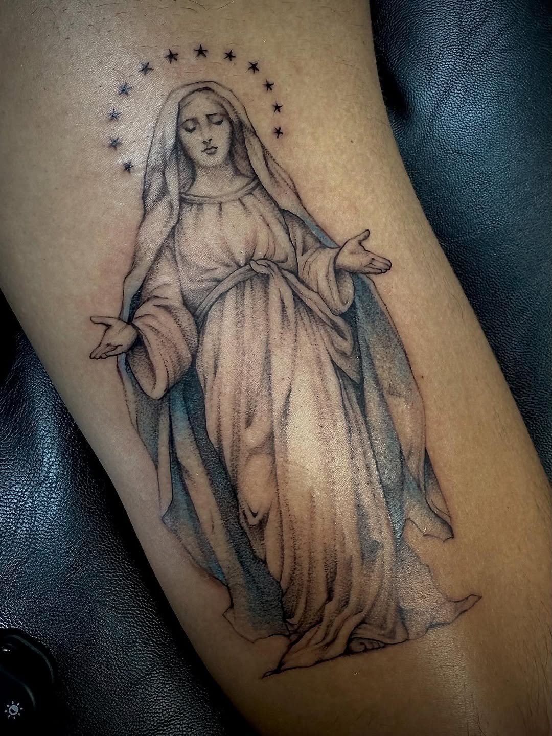 Tattoo by @tinkedtattoo — black_and_grey, realism