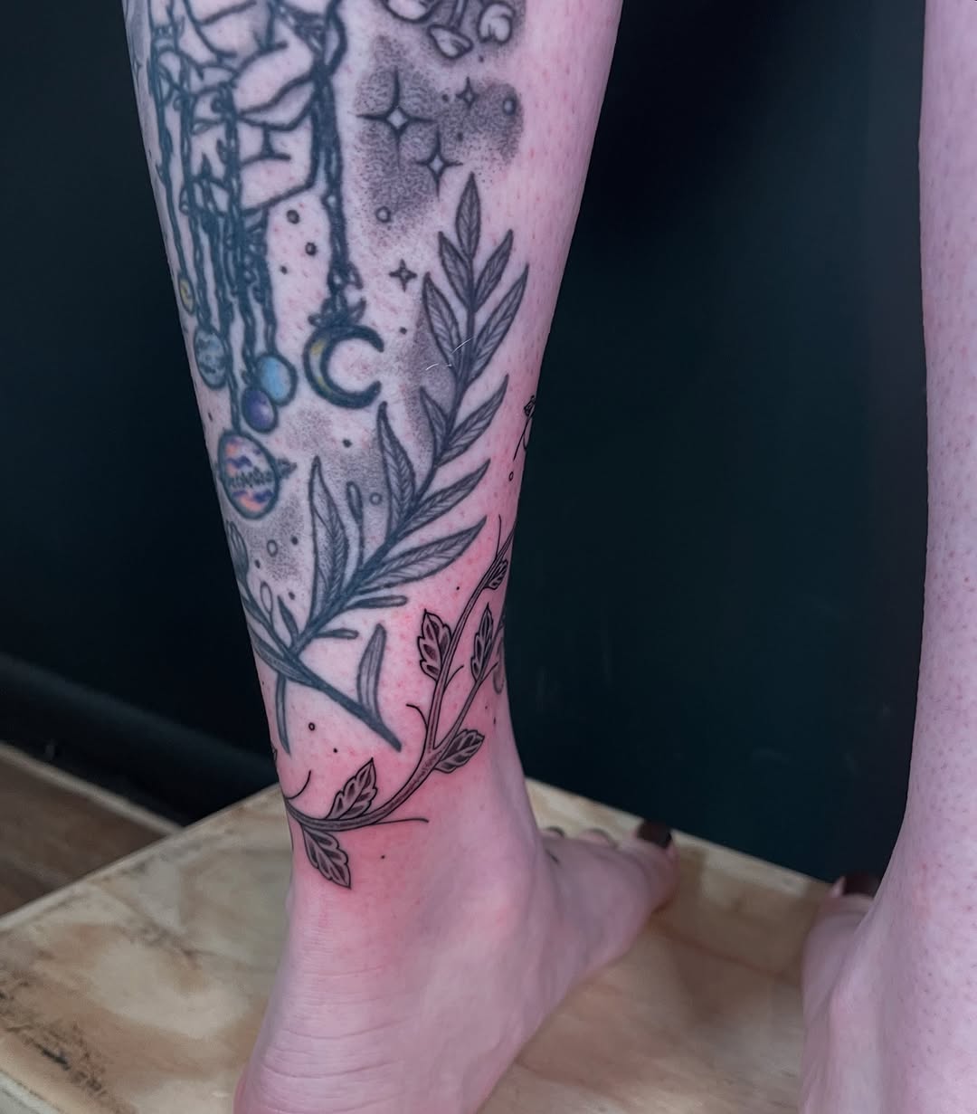 Tattoo by @littlesecrettattoo — fine_line, dotwork