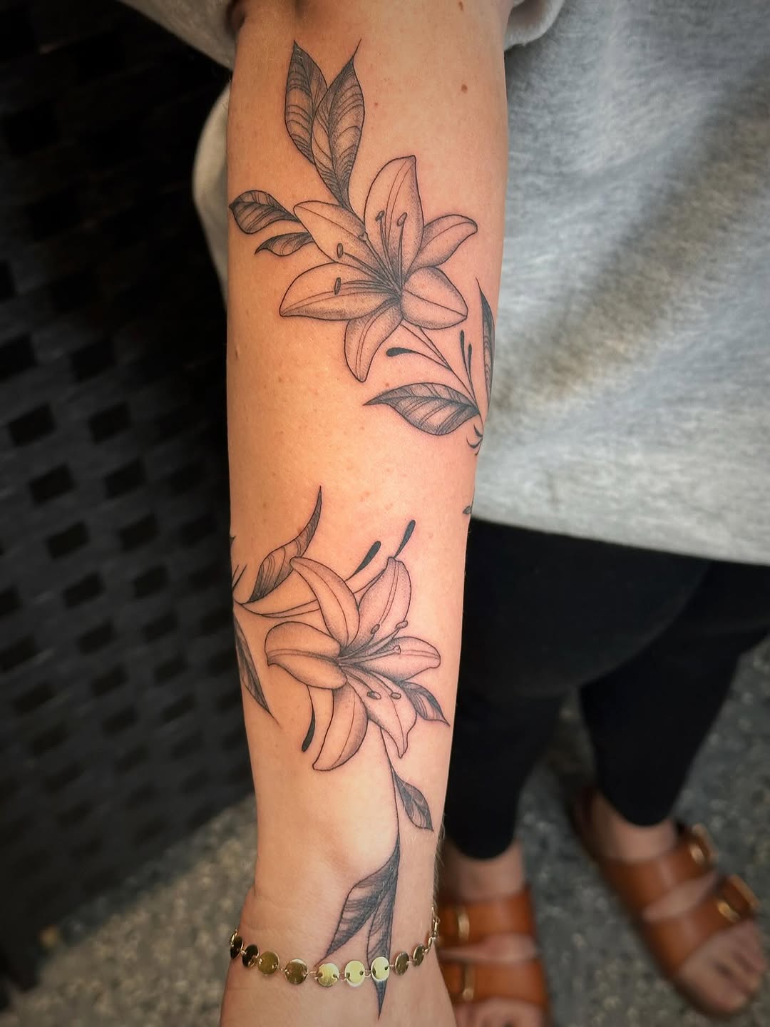 Tattoo by @lobos.ink โ fine_line, black_and_grey