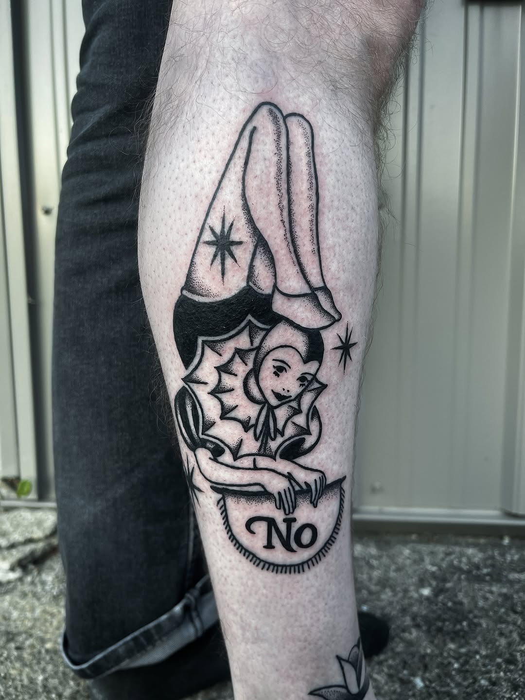 Tattoo by @devi.tattoos โ american_traditional, illustrative