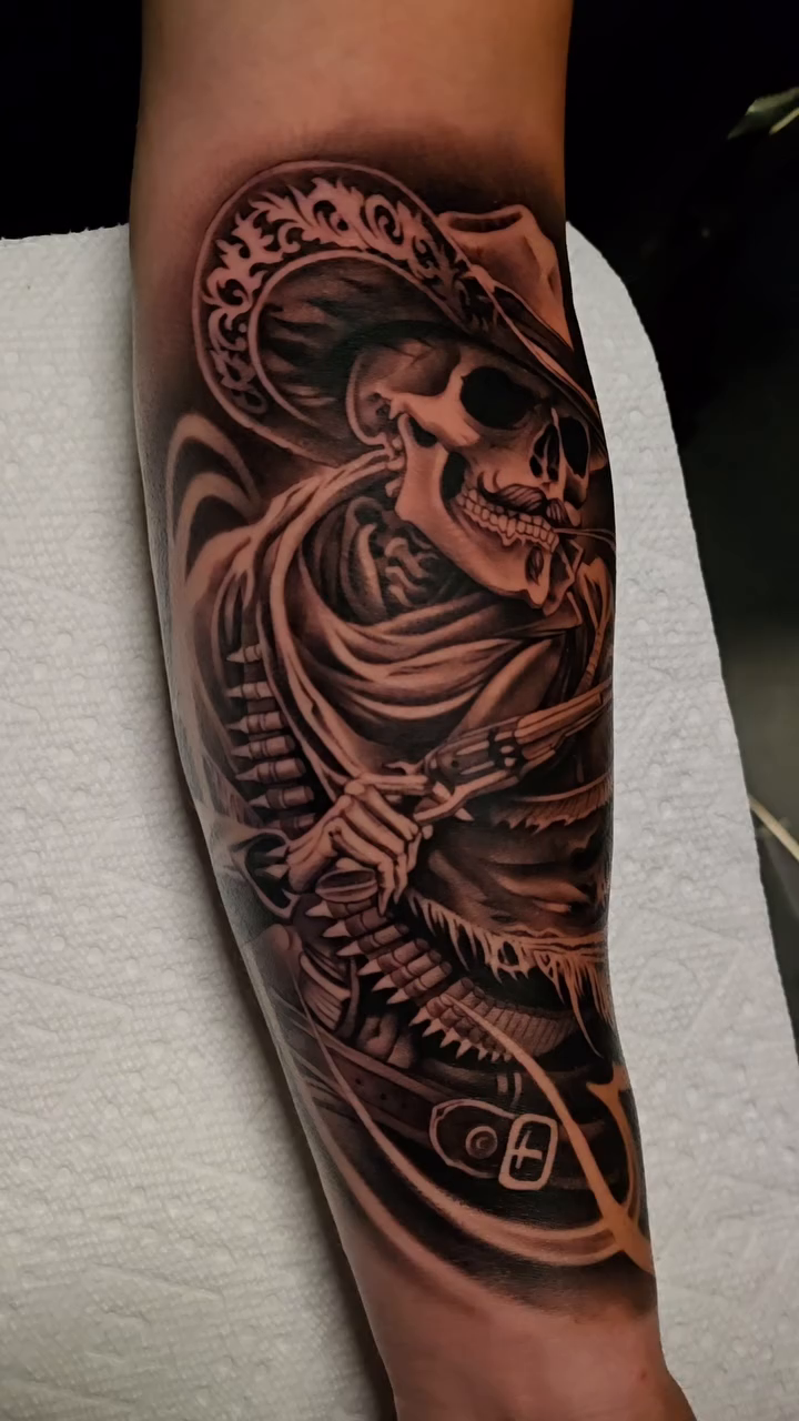 Tattoo by @gagecheesmantattoos β dark_realism, chicano