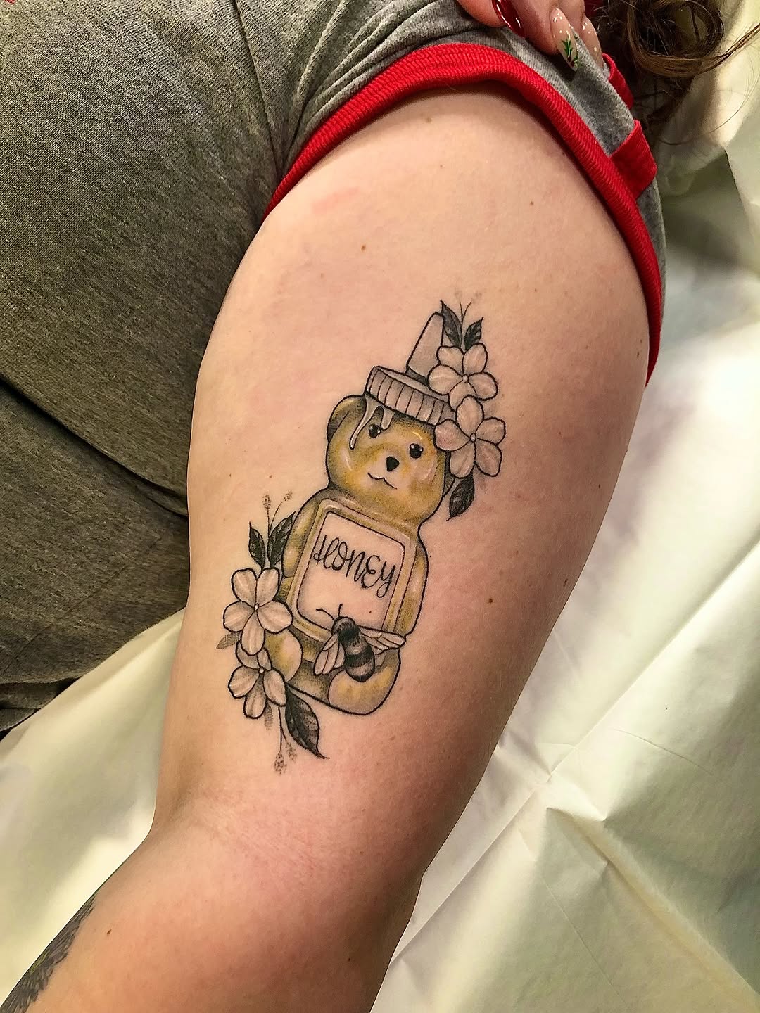 Tattoo by @jennietiesman — new_school, illustrative