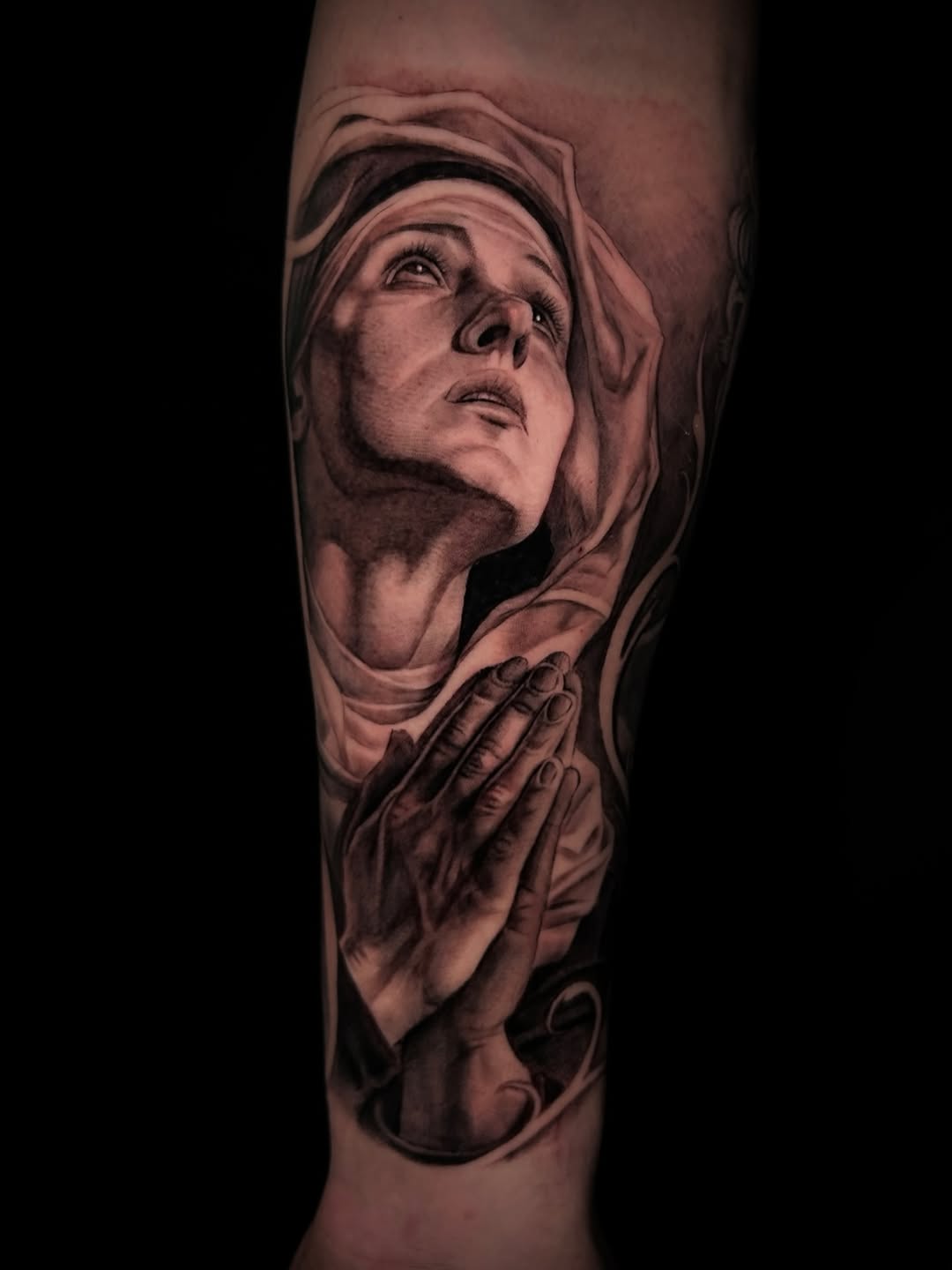 Tattoo by @laurav.tattoo — realism, black_and_grey