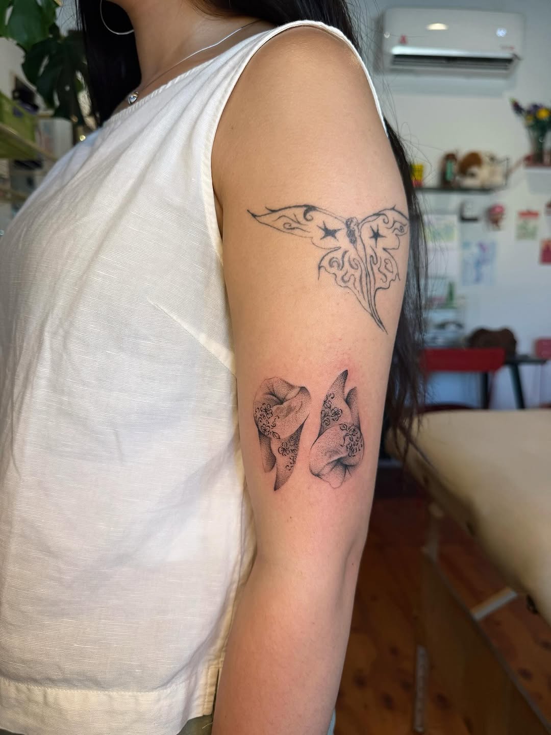 Tattoo by @_jackiesque โ dotwork