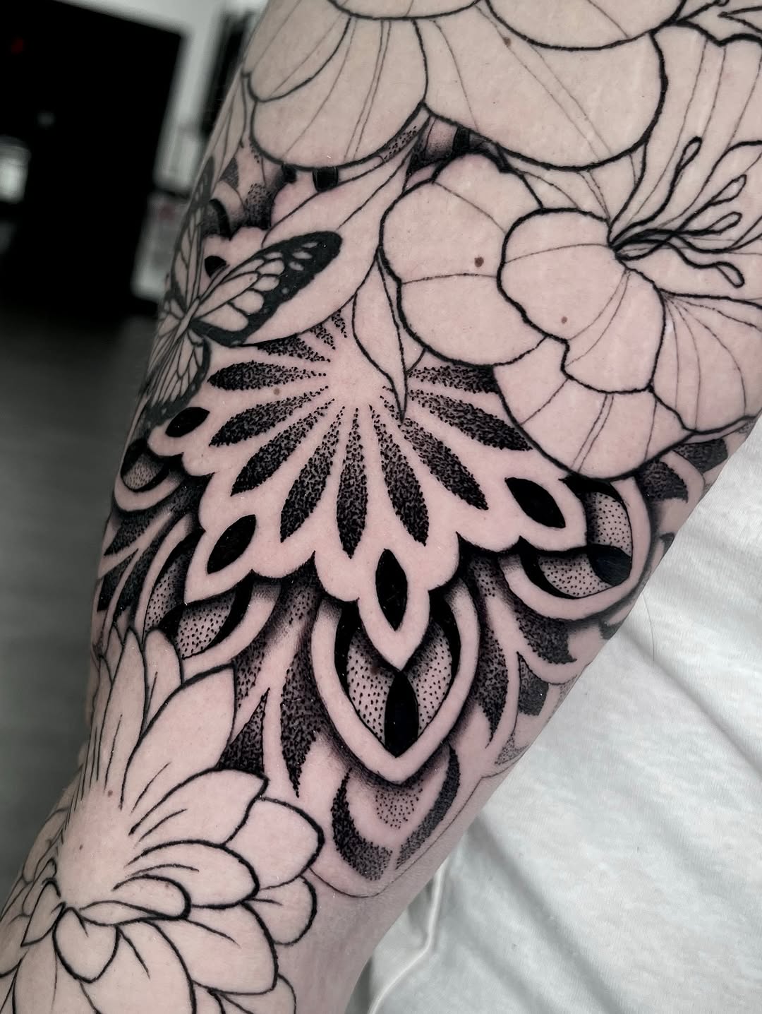 Tattoo by @inkedbypanezo — dotwork, ornamental