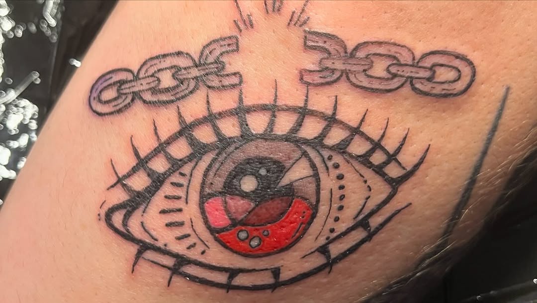 Tattoo by @jaygraceinks — black_and_grey, illustrative