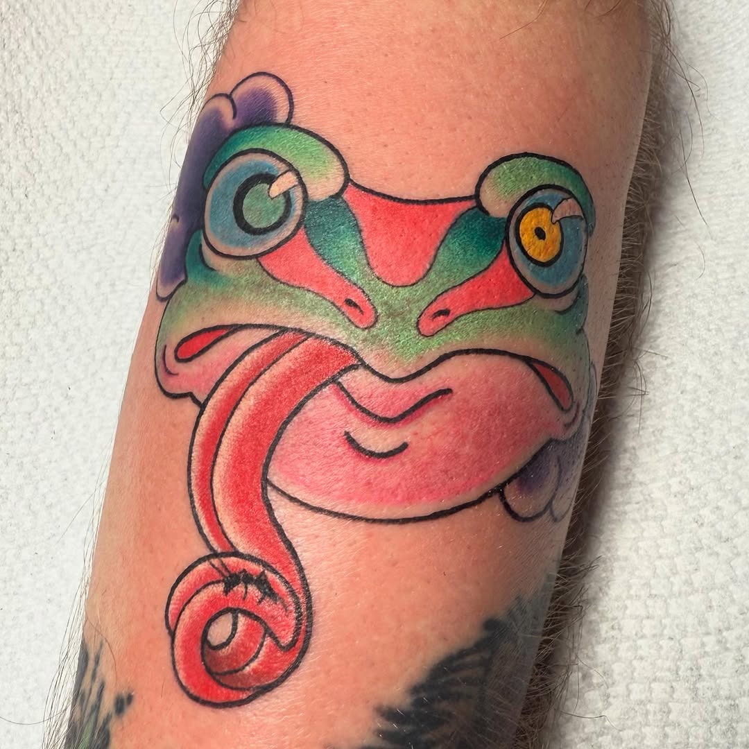 Tattoo by @ceilingham — new_school