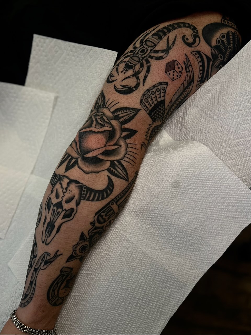 Tattoo by @sydsayyah — american_traditional