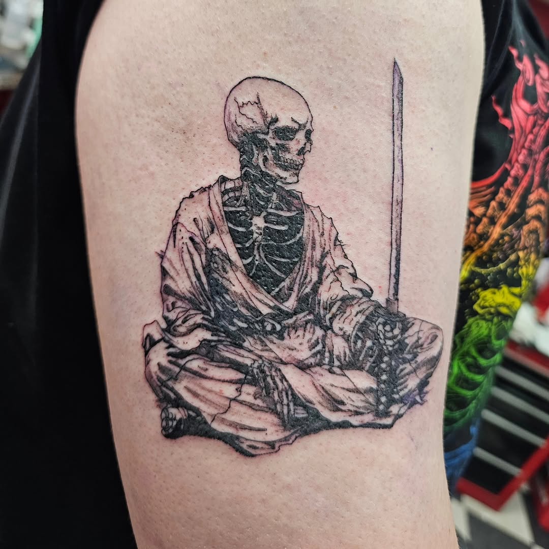 Tattoo by @ari_draws_things_ β black_and_grey