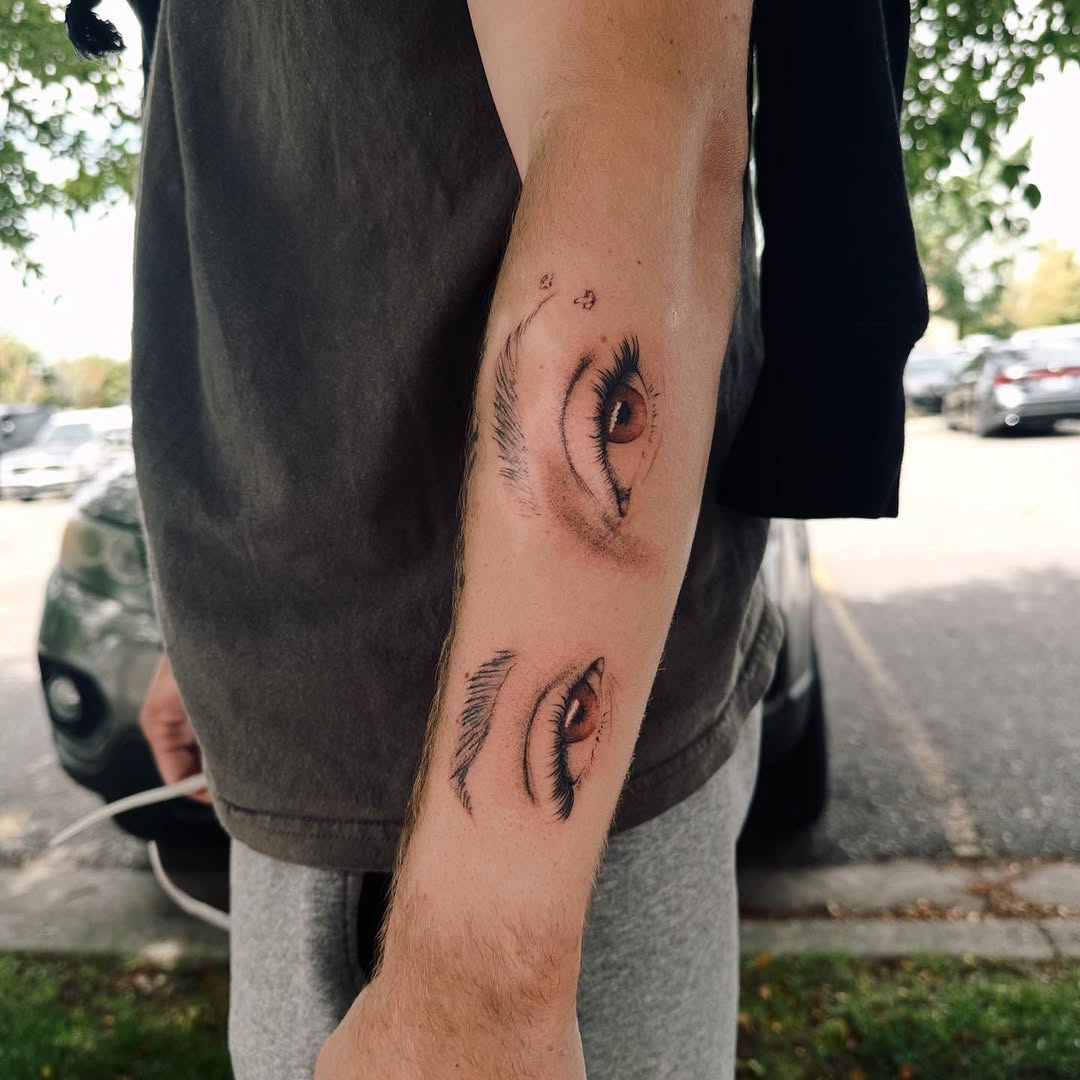 Tattoo by @sexyratpotion โ realism, fine_line