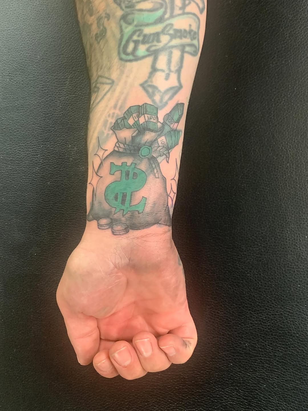 Tattoo by @the_tatuador265 — black_and_grey, new_school