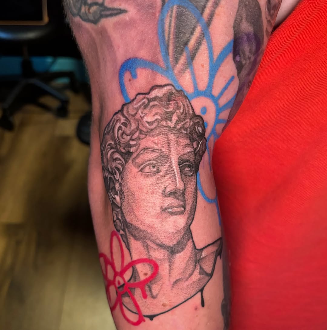 Tattoo by @kiwi.tatties — realism, illustrative