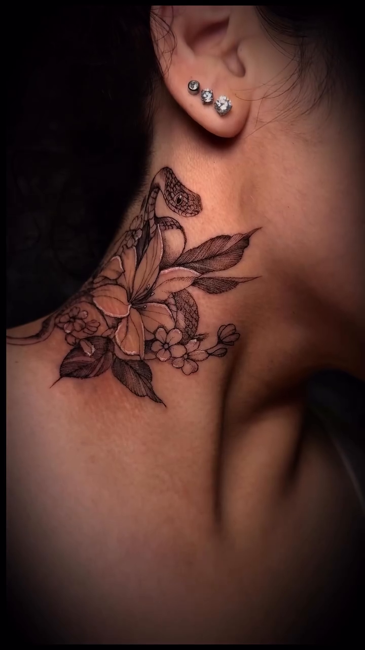 Tattoo by @yuliiitattoo — fine_line, black_and_grey