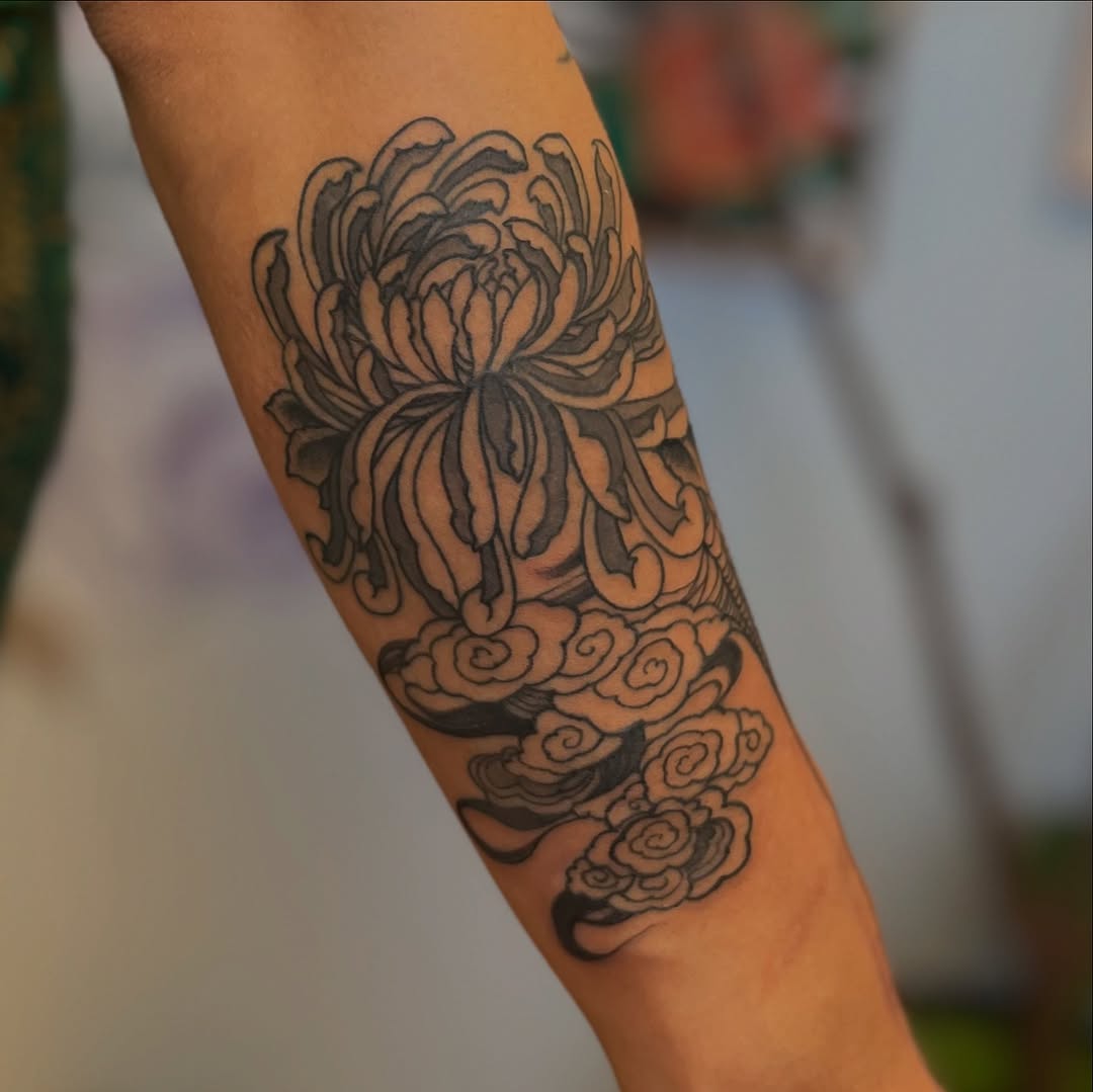 Tattoo by @li.leungtattoo β japanese_irezumi, black_and_grey