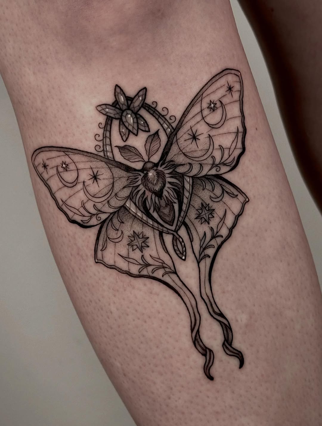 Tattoo by @soft.goth.ink — fine_line, ornamental
