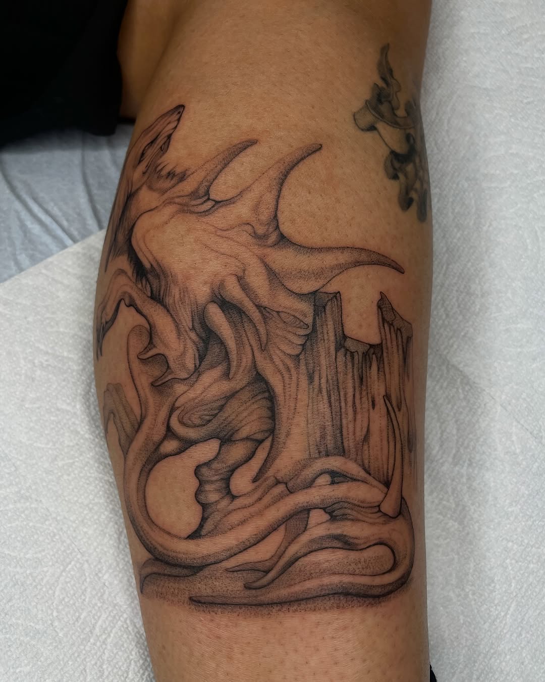 Tattoo by @carolineraer — black_and_grey, dark_realism