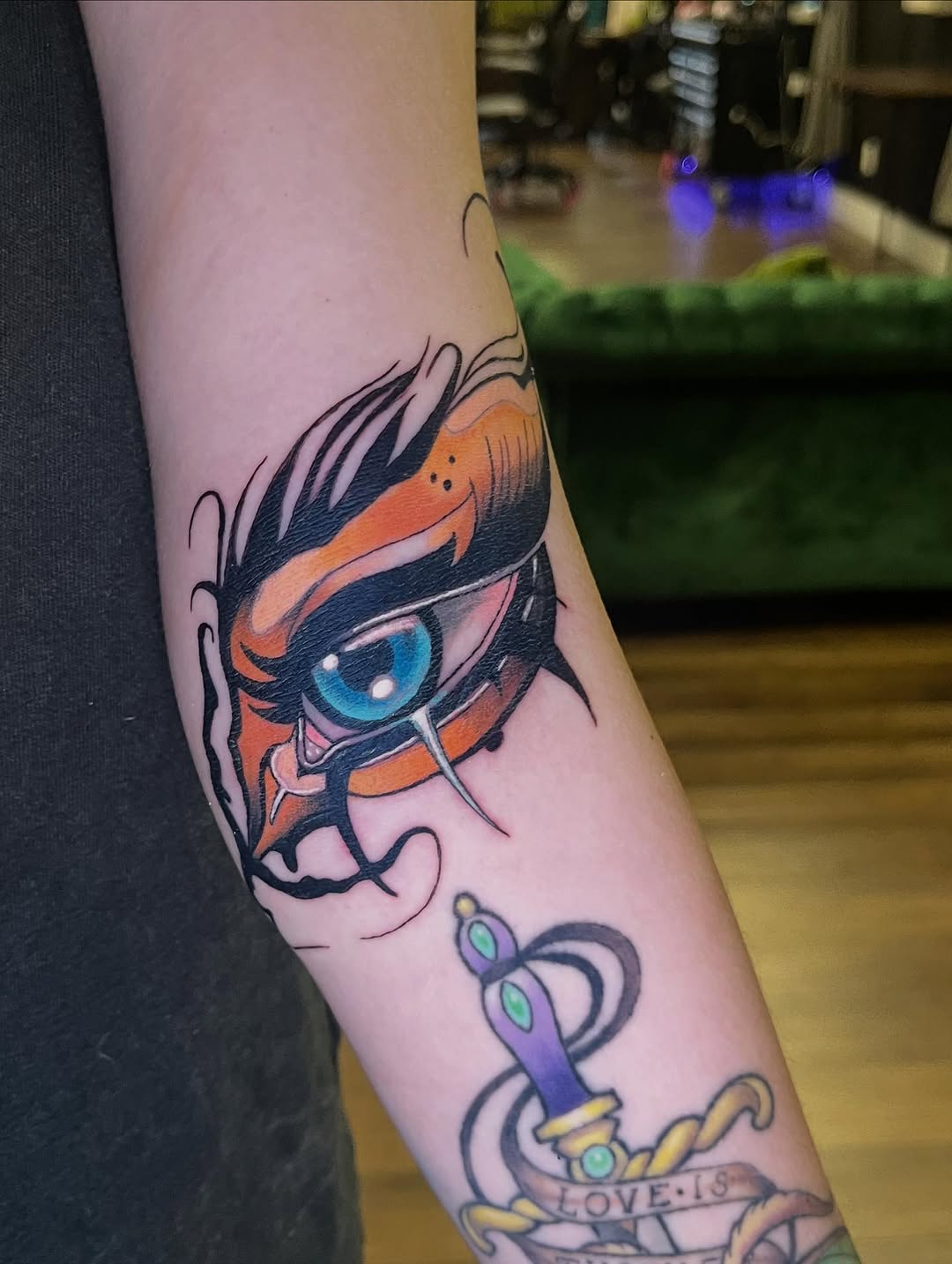 Tattoo by @devillepinson — new_school